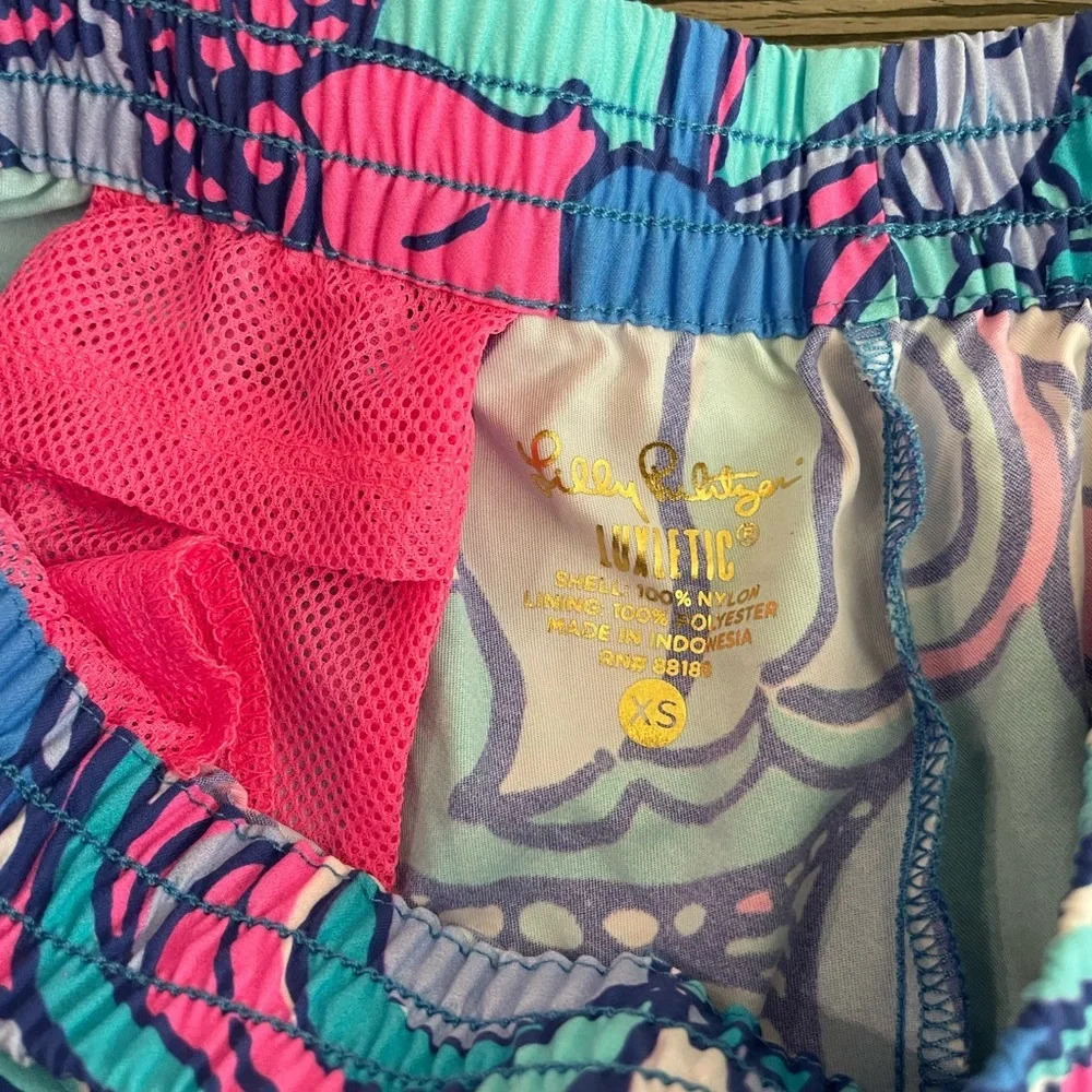 Lilly Pulitzer luxletic Shorts Size XS - Picture 2 of 4